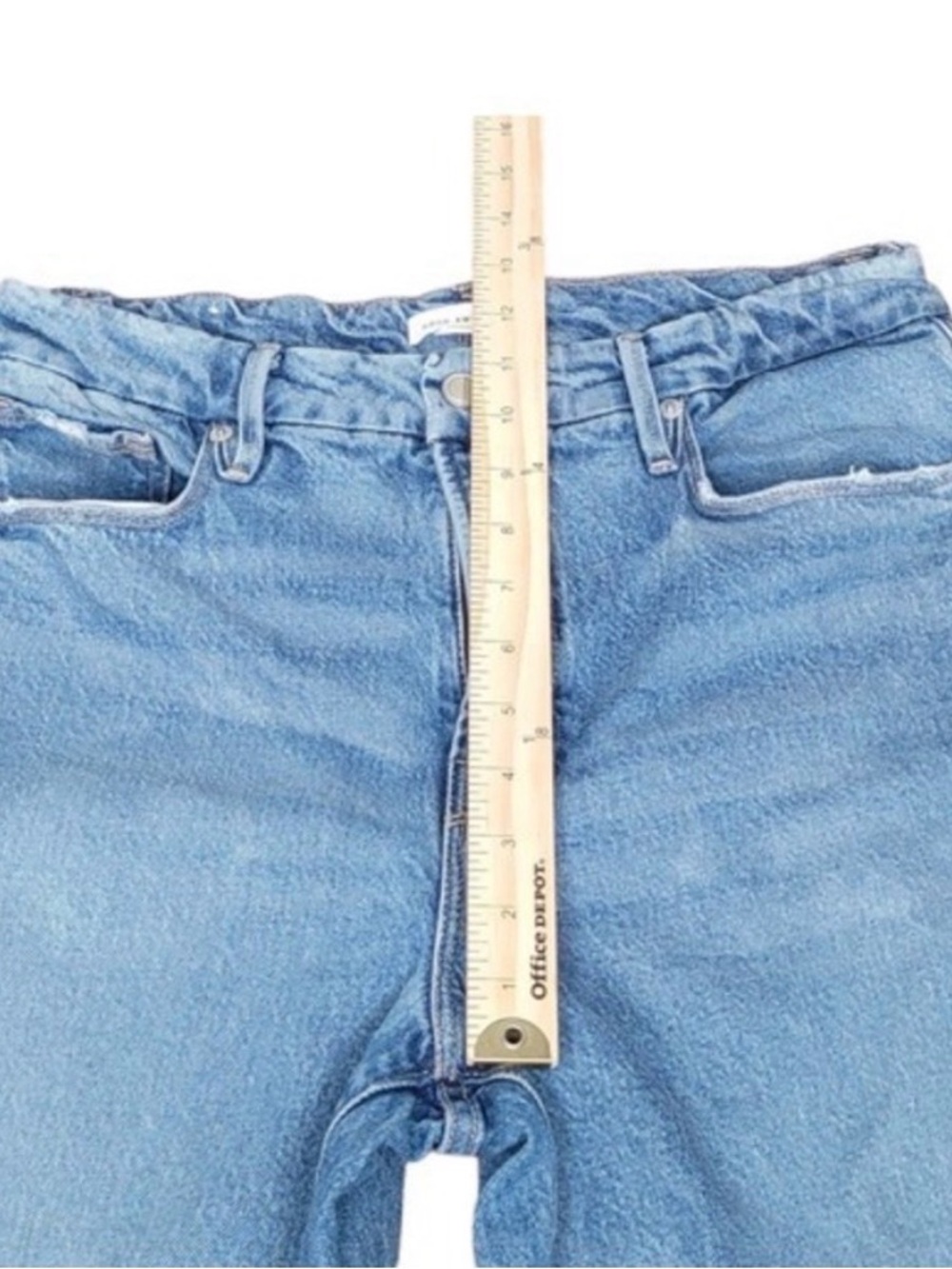 Good American Good Girlfriend High Rise Distressed Jeans Size 8/29 Light Wash - Picture 9 of 10
